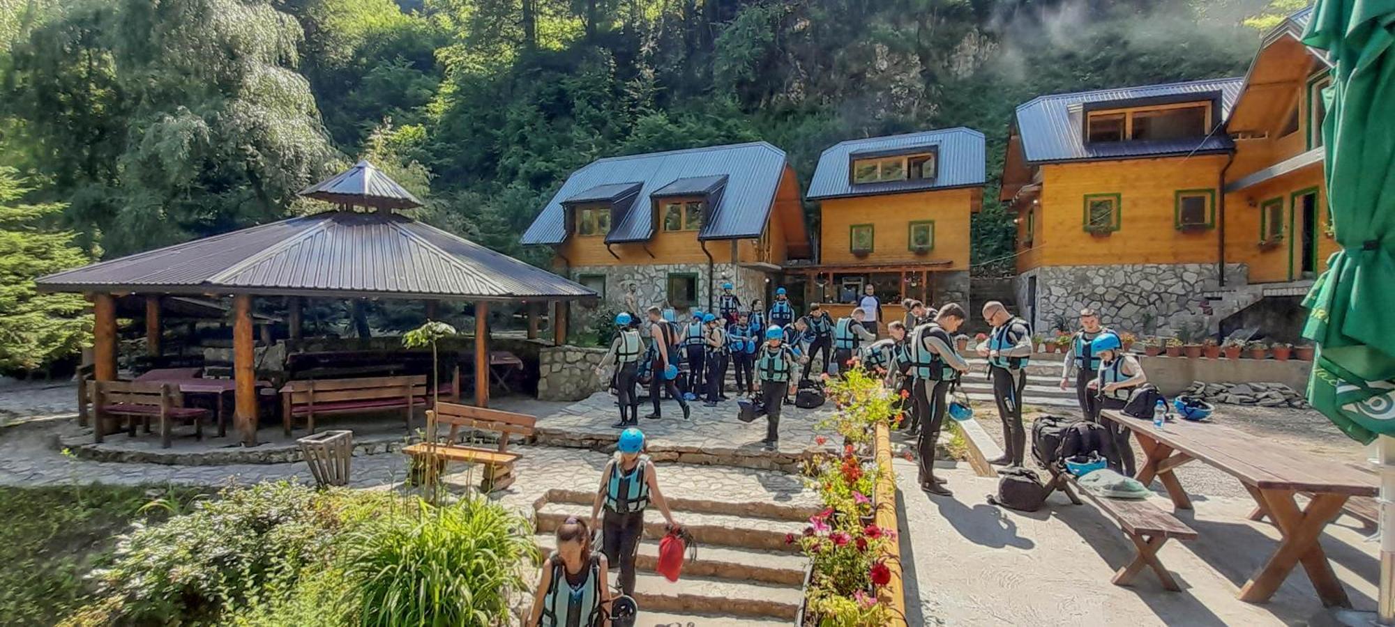 Rafting Camp Encijan Otel Foca Dış mekan fotoğraf