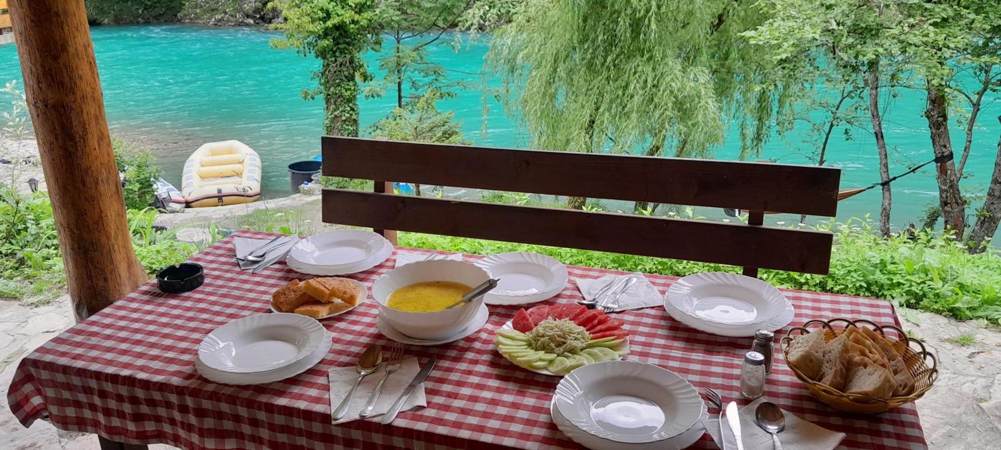 Rafting Camp Encijan Otel Foca Dış mekan fotoğraf