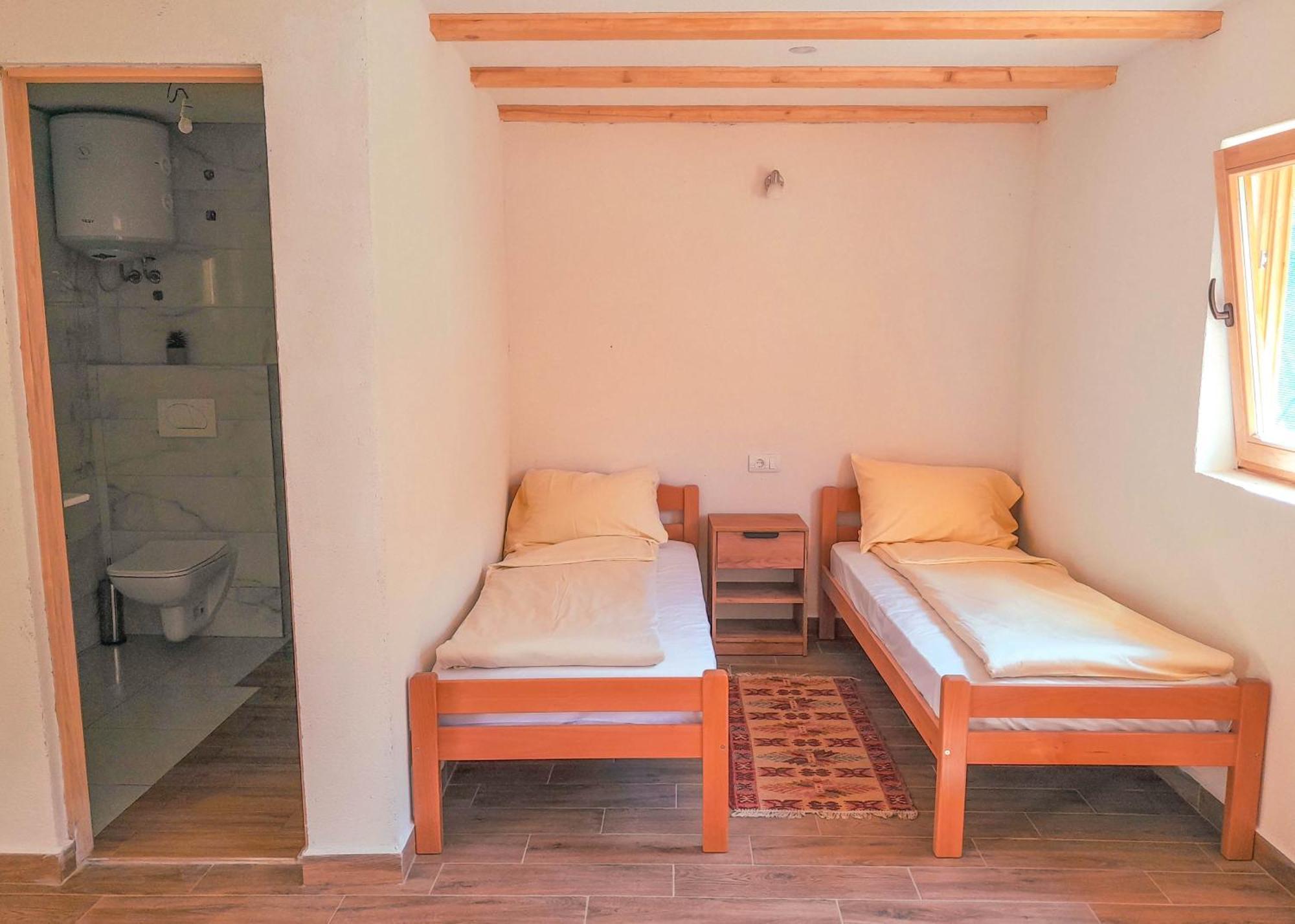 Rafting Camp Encijan Otel Foca Dış mekan fotoğraf